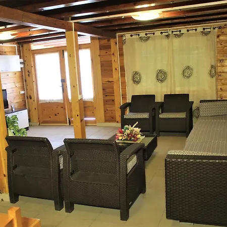 אתר קמפינג & Oasis 4*