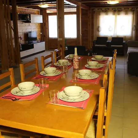 & Oasis אתר קמפינג