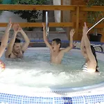Camping & Oasis 4*