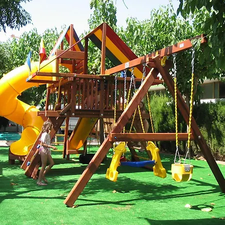 & Oasis Parque de Campismo